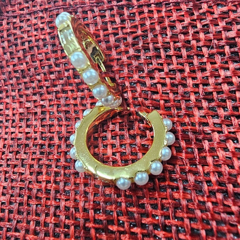 ANNABELLE HARDIE EARRINGS SMALL HOOPS WITH TINY PEARLS