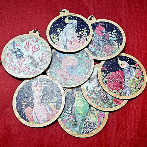 WOODEN CHRISTMAS TREE ORNAMENT [DESIGN:BUDGIES]