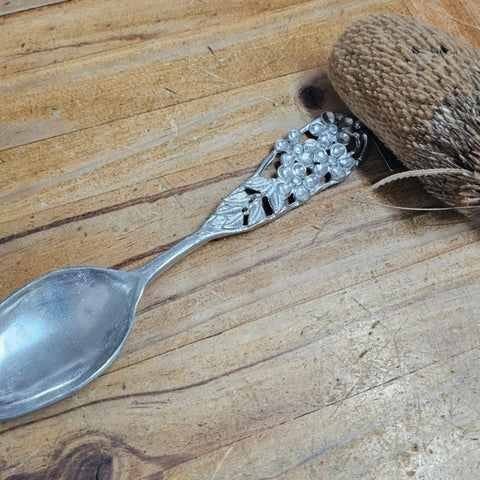 AUSTRALIAN MADE PEWTER SERVING SPOON [DESIGN:NUTCOTE]