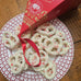 CANDY CANE PRETZEL PYRAMID