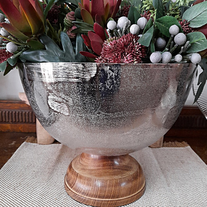 ALUMINIUM ROUND BOWL ON MANGO WOOD BASE