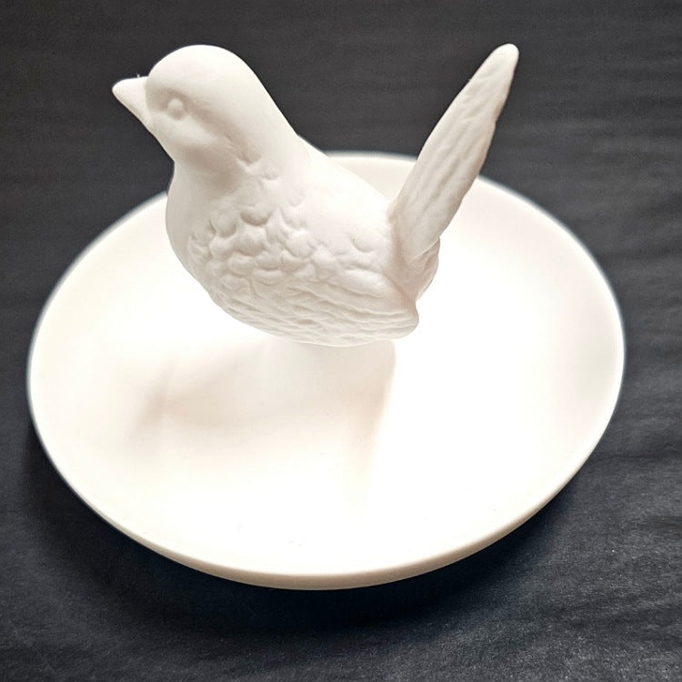 WHITE CERAMIC BIRD RING DISH