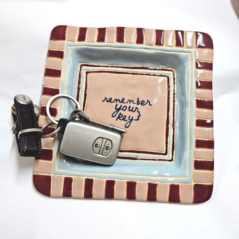 JONES AND CO TRAY REMEMBER YOUR KEYS