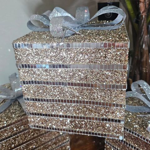 MIRRORED GLITTER GIFT BOX