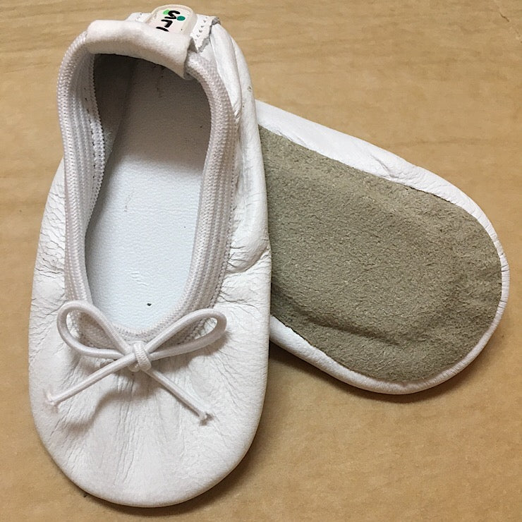 ANGELIC WHITE LEATHER BABY BALLET SLIPPERS SMALL