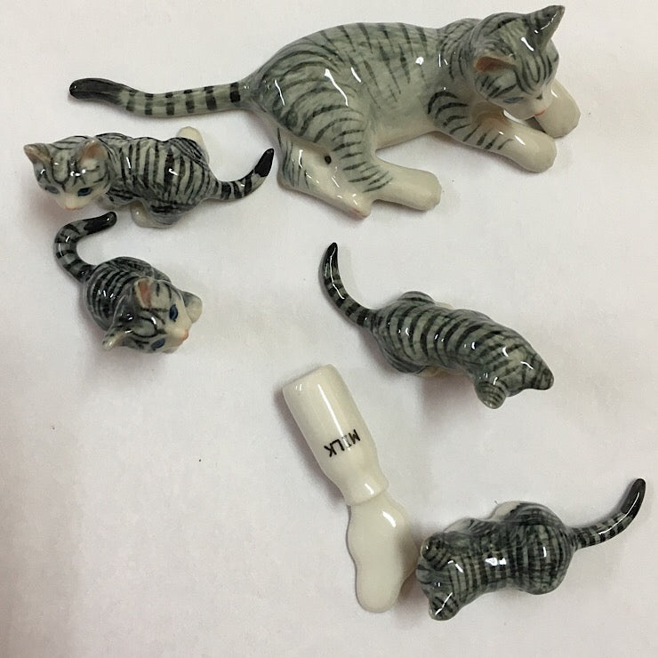 PORCELAIN FIGURINE CATS WITH SPILLED MILK
