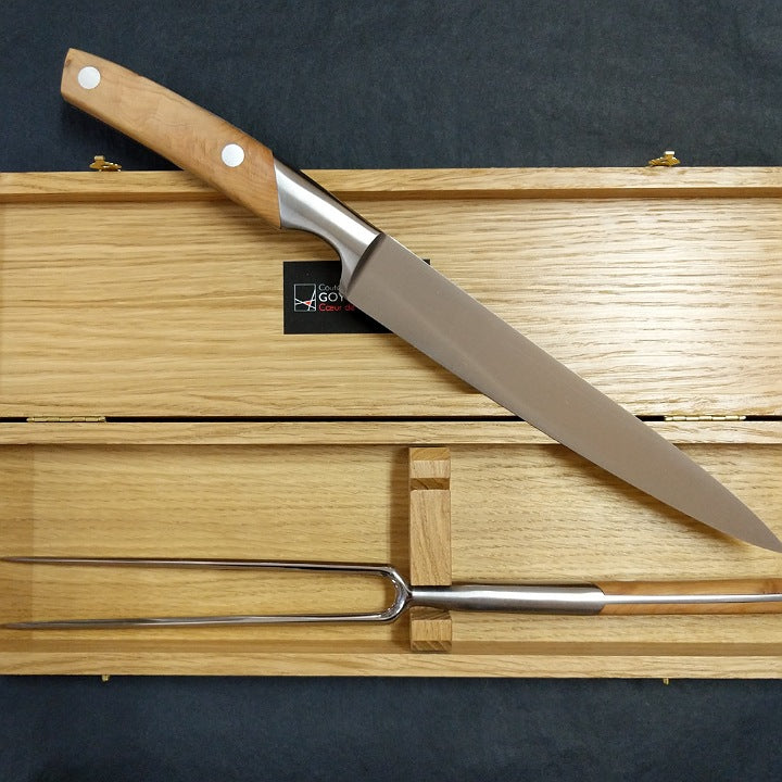 HAND CARVED JUNIPER HANDLED CARVING KNIFE AND FORK BOXED