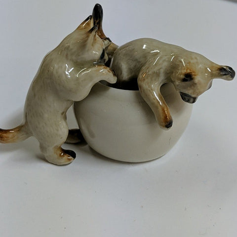 PORCELAIN TRINKET CATS WITH JAR