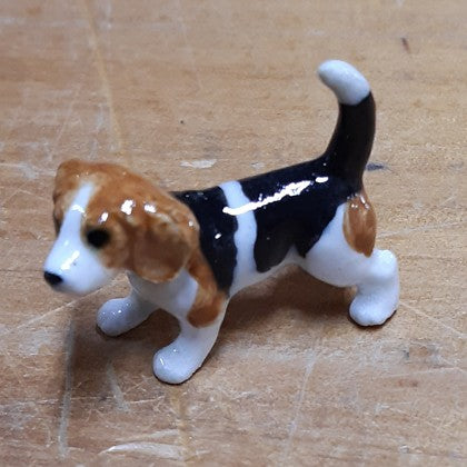 MINI PORCELAIN BEAGLE