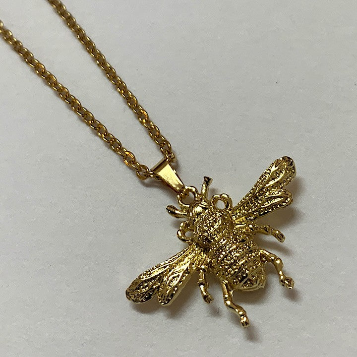 18K GOLD PLATED BEE NECKLACE