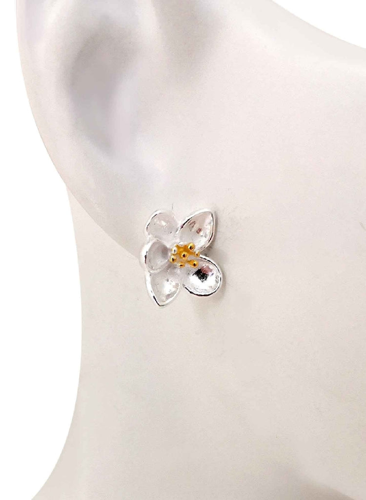 SILVER FLOWER STUD EARRINGS YELLOW GOLD