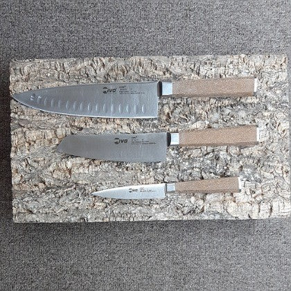 CORK BOXED SET THREE KITCHEN KNIVES