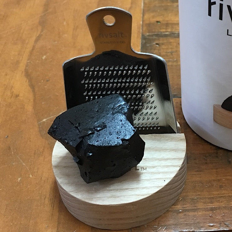 RAW LICORICE WITH GRATER & BOARD