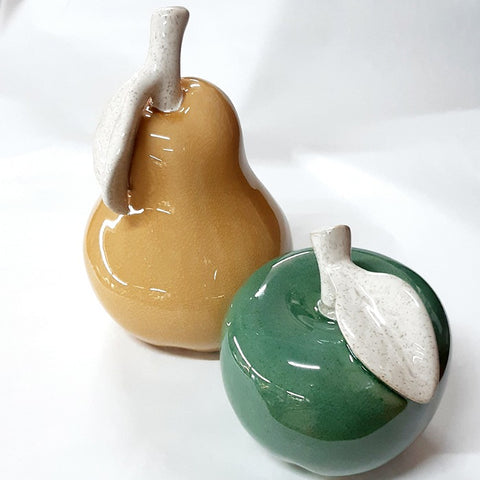 DECORATIVE CERAMIC APPLE