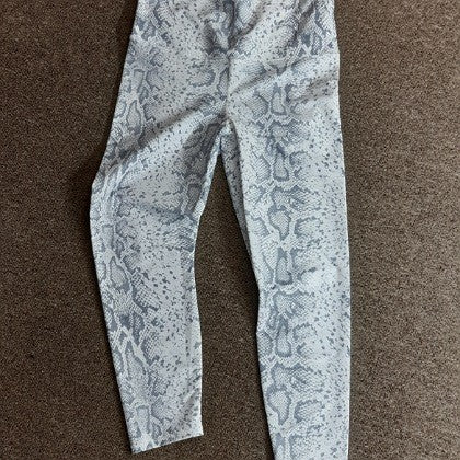 ACTIVE WEAR 7/8 TIGHTS WHITE SNAKE PRINT