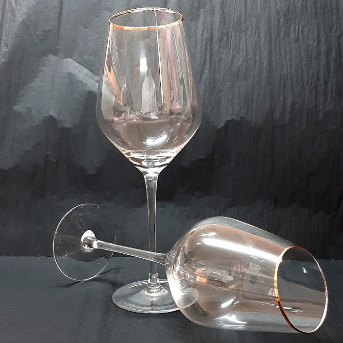 ELEGANT STEMMED WINE GLASSES